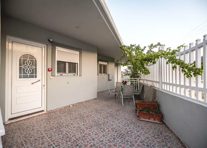 Stegna Bay Apartment